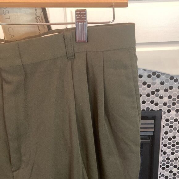 Expressions Worldwide green dress pants, size 32 X 32, good used condition - Picture 6 of 8